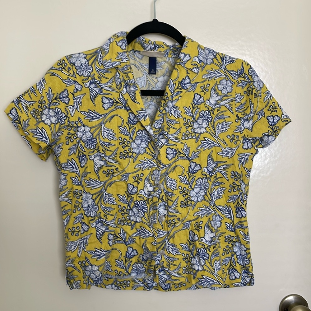 Linen button up 🌻